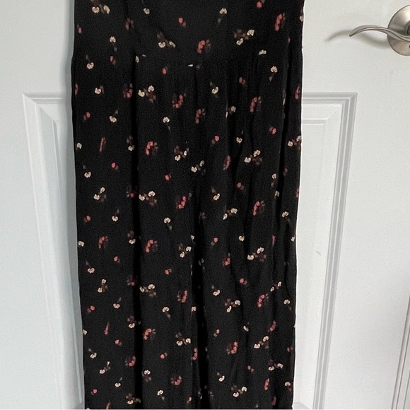 Madewell Smocked Crop Jumpsuit in Flower Toss 47312 - Picture 8 of 16